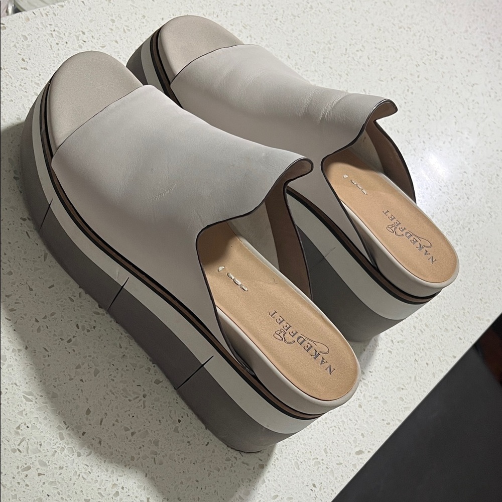 Naked Feet Women's Platform Slides in Cream and Black